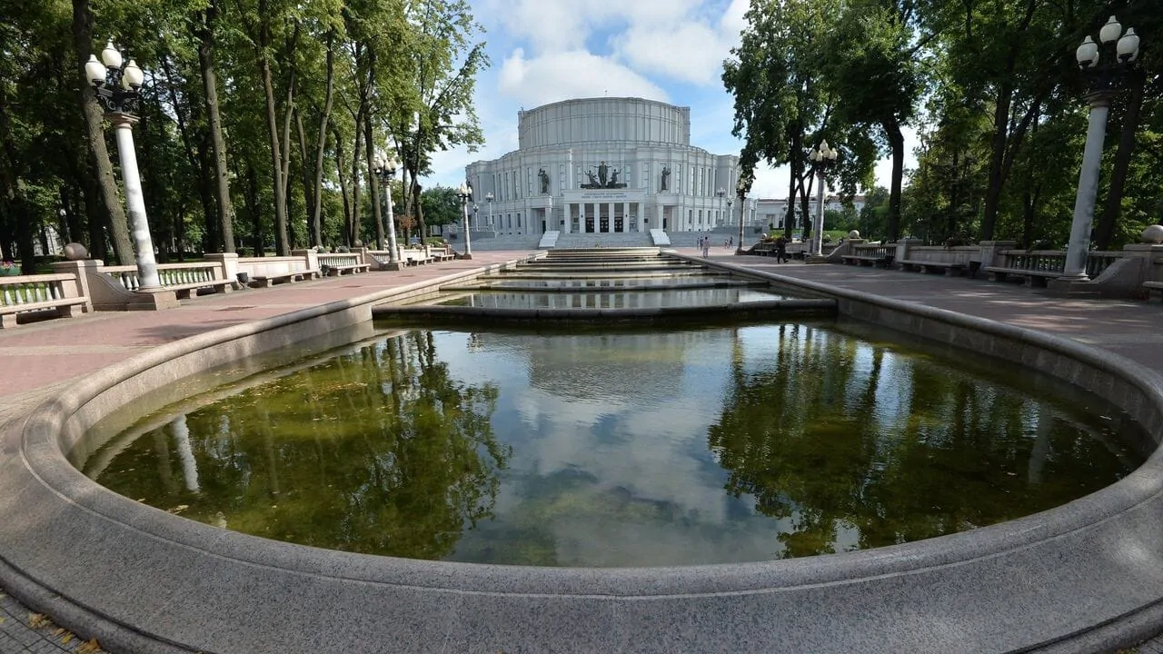 Узнали, когда в Минске выключат городские фонтаны