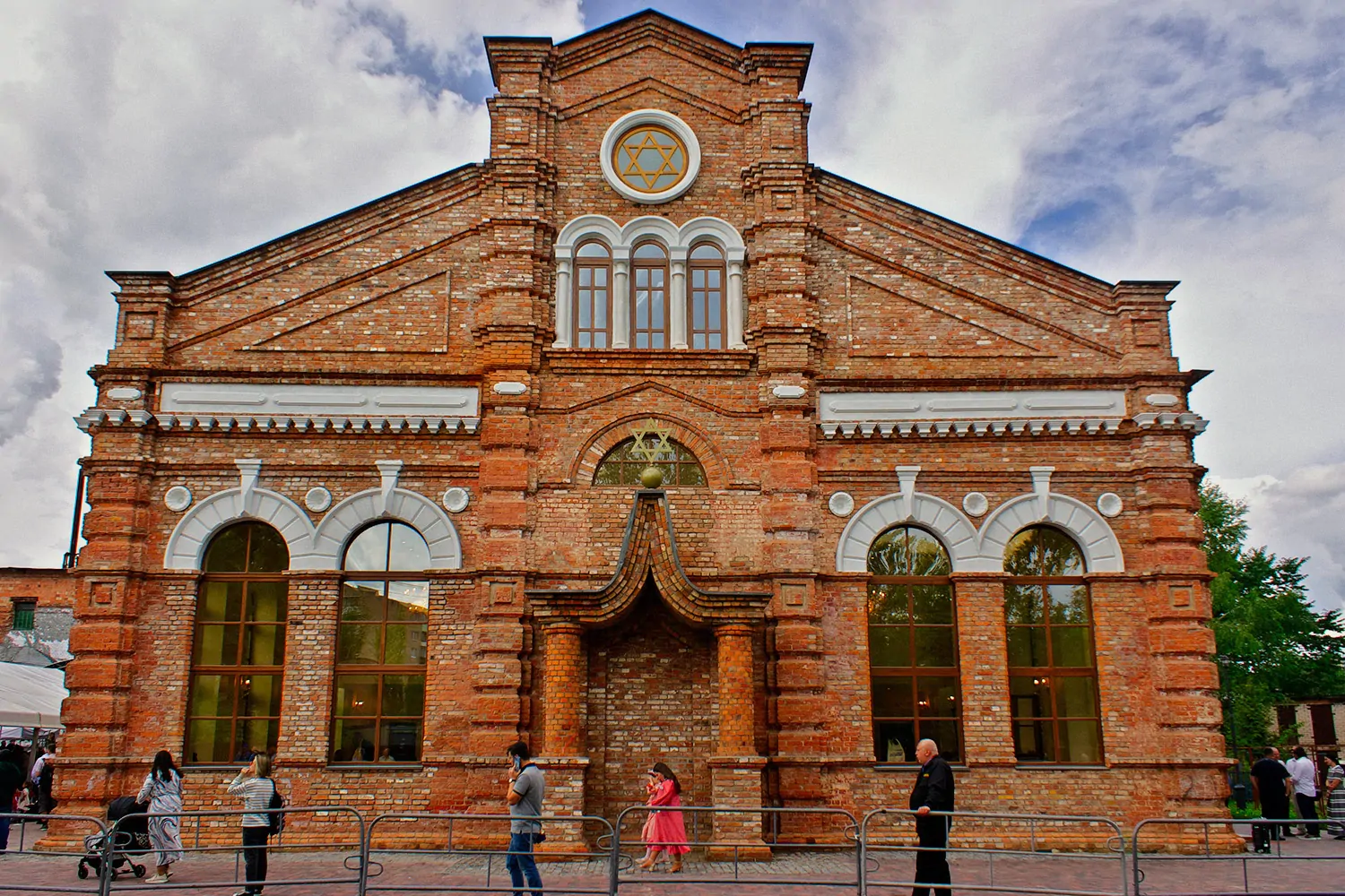 В Витебске после реконструкции открыли синагогу. Ее посещала семья Шагала.