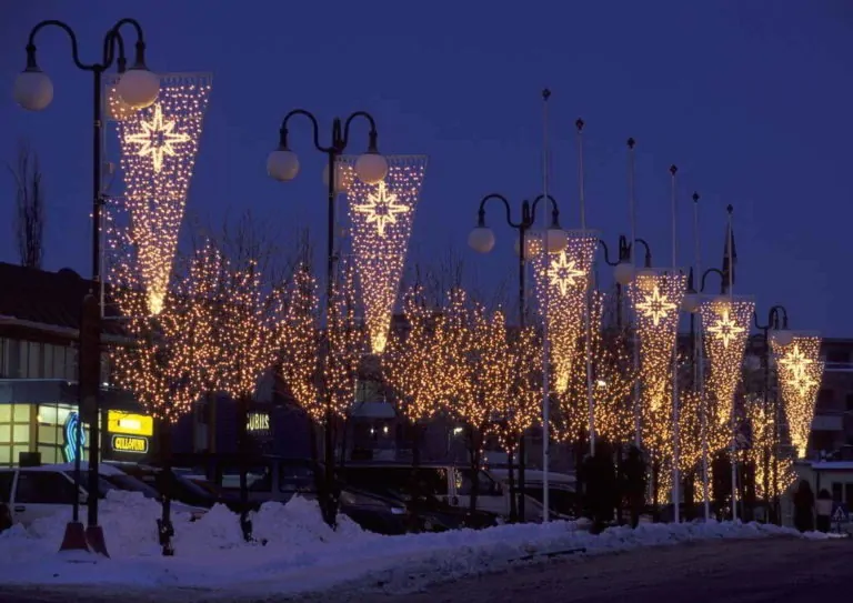 К зиме в Минске подготовят несколько новых световых композиций. Где ими можно будет полюбоваться?
