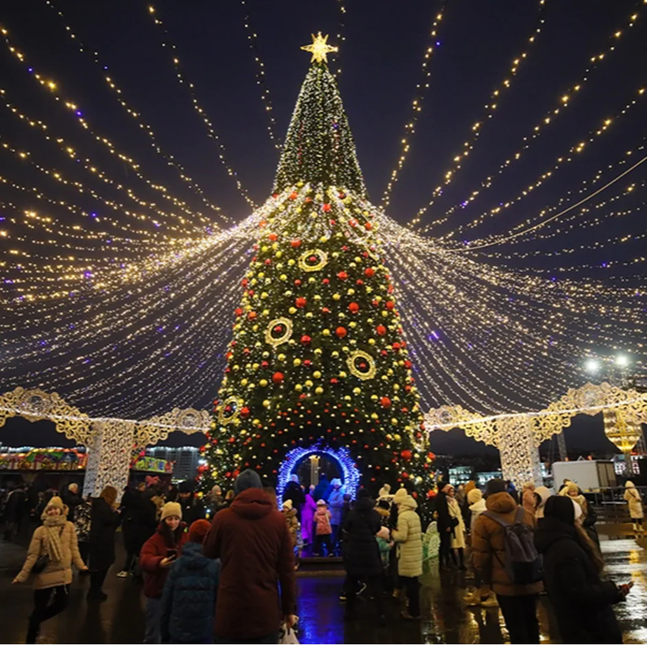 Открылась самая большая новогодняя ярмарка Минска «Калядны кірмаш»
